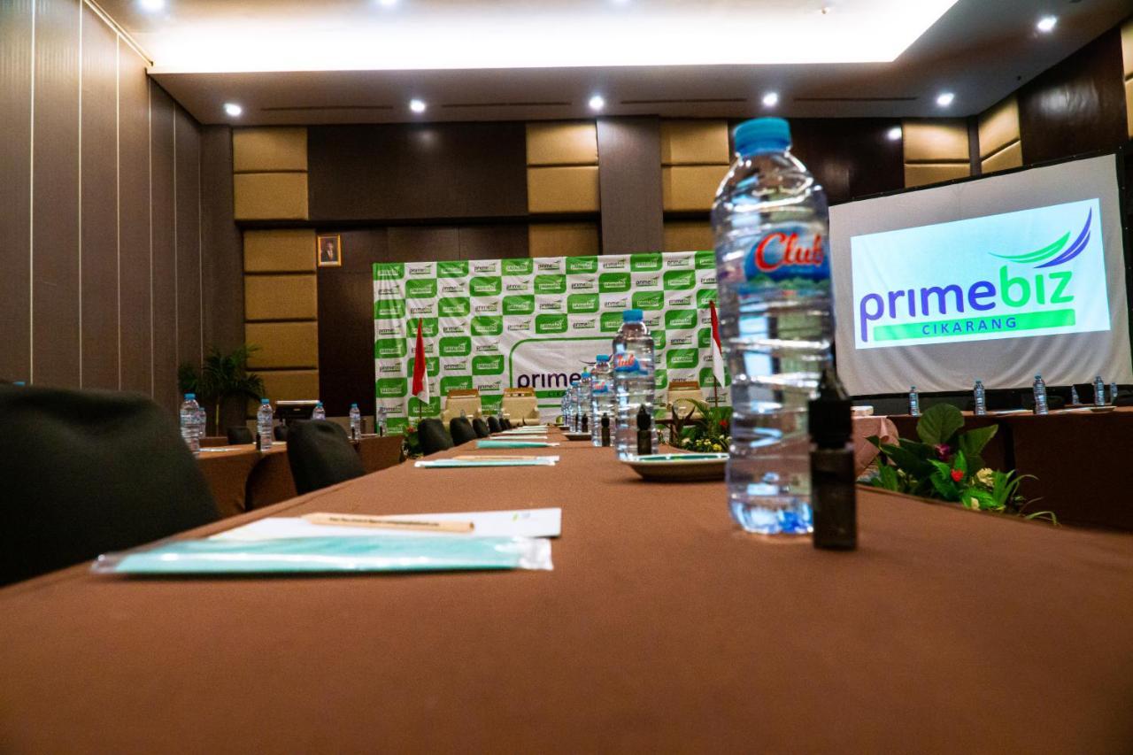 Primebiz Cikarang Hotel Luaran gambar