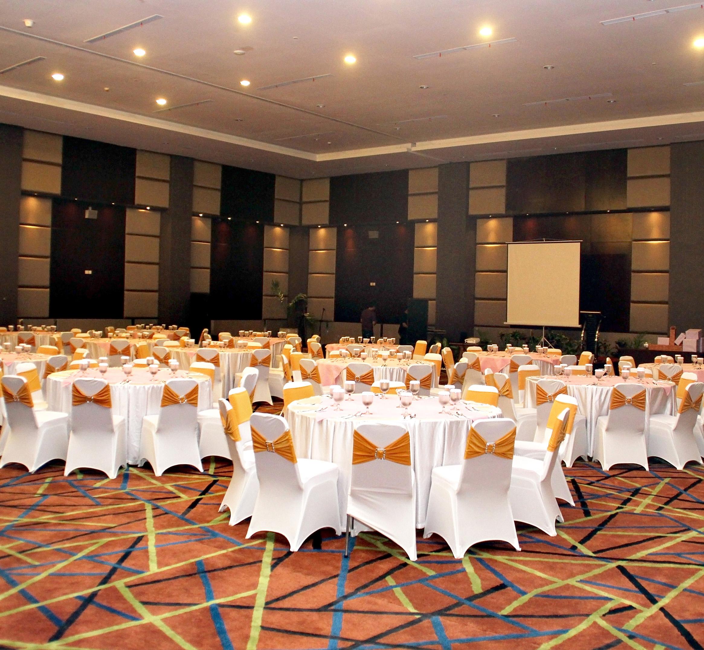 Primebiz Cikarang Hotel Luaran gambar